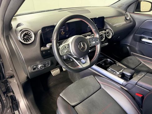 Used 2023 Mercedes-Benz GLA 250 image 32