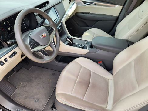 Used 2023 Cadillac XT5 Premium Luxury w/ Technology Package image 14