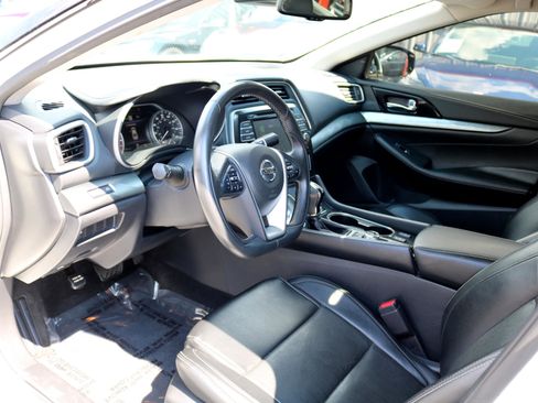 Used 2022 Nissan Maxima SV w/ Floor Mat Group image 16