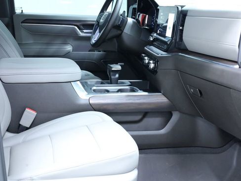 Used 2023 GMC Sierra 1500 SLT w/ SLT Premium Plus Package image 14