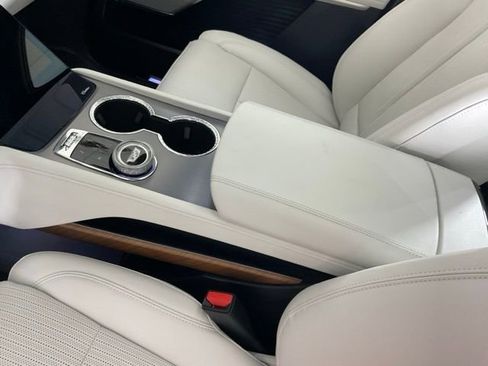 New 2026 Cadillac Vistiq Sport w/ LPO, Floor Liner Package image 13