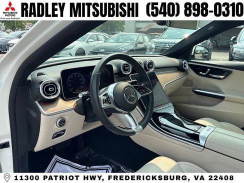Used 2022 Mercedes-Benz C 300 4MATIC Sedan image 4