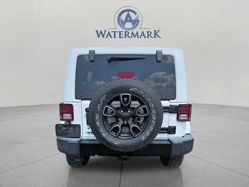 Used 2018 Jeep Wrangler Unlimited Sahara AWD/4WD image 7