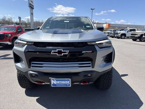 New 2026 Chevrolet Colorado ZR2 w/ Technology Package AWD/4WD image 2