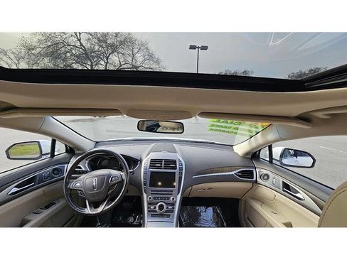 Used 2018 Lincoln MKZ Reserve image 13