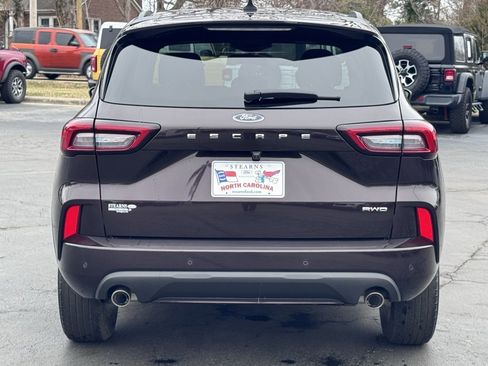 Used 2019 Ford Escape SE image 9