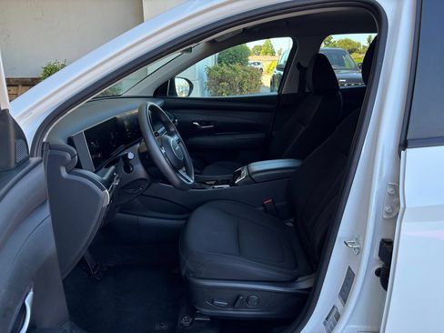 Used 2025 Hyundai Tucson SEL AWD/4WD image 28