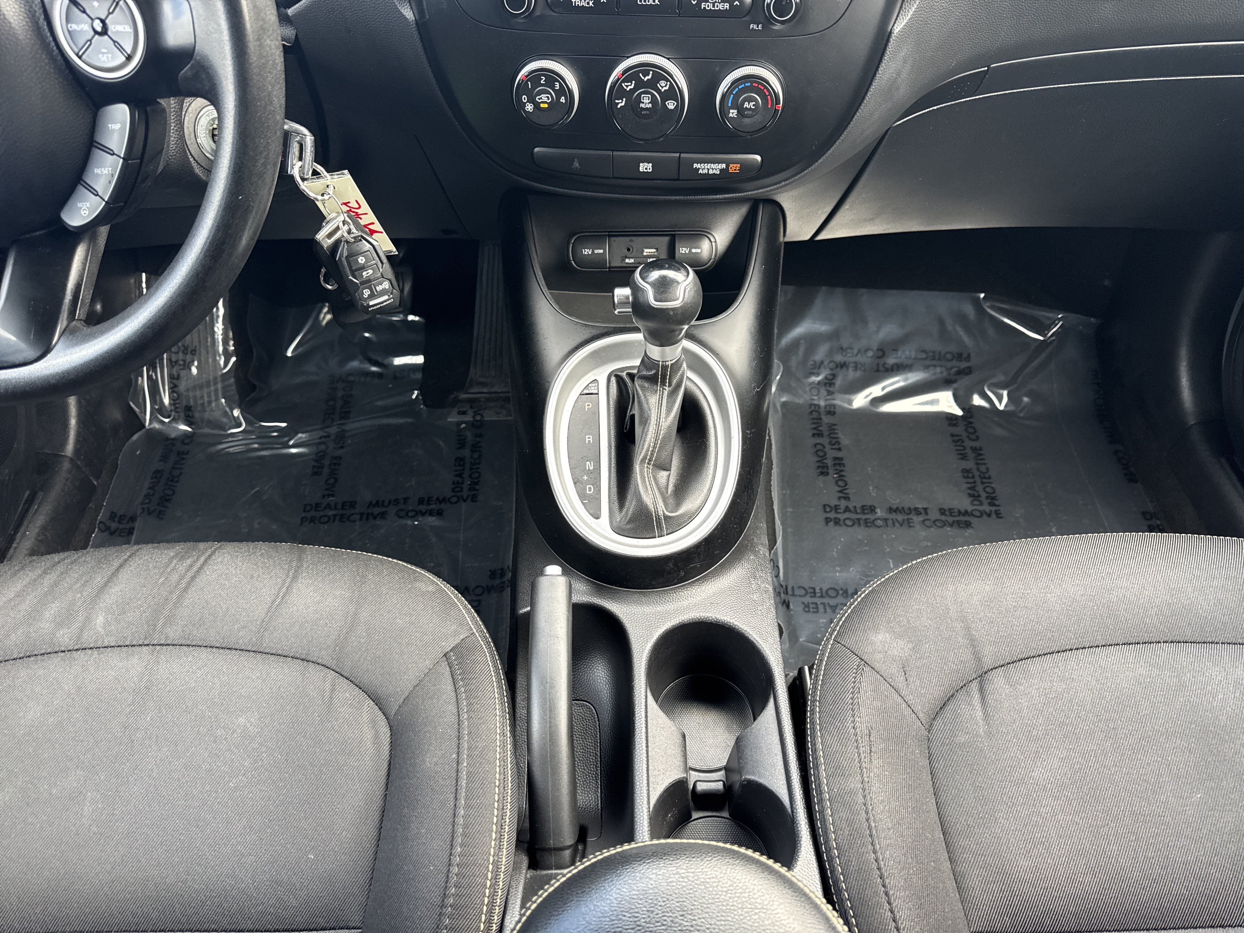 Used 2016 Kia Soul + FWD image 10