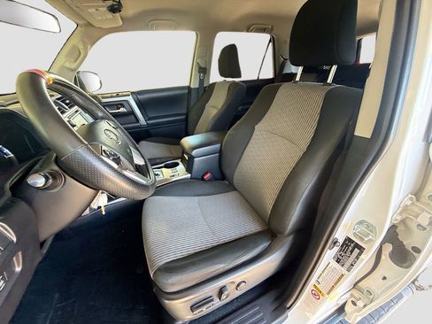 Used 2017 Toyota 4Runner SR5 RWD image 22