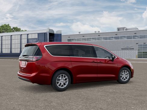 New 2026 Chrysler Pacifica Select w/ S Appearance Package image 26