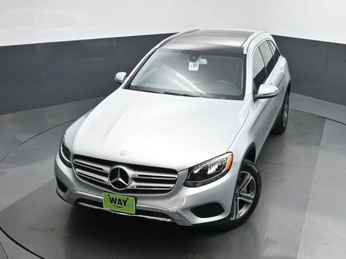 Used 2017 Mercedes-Benz GLC 300 4MATIC image 35
