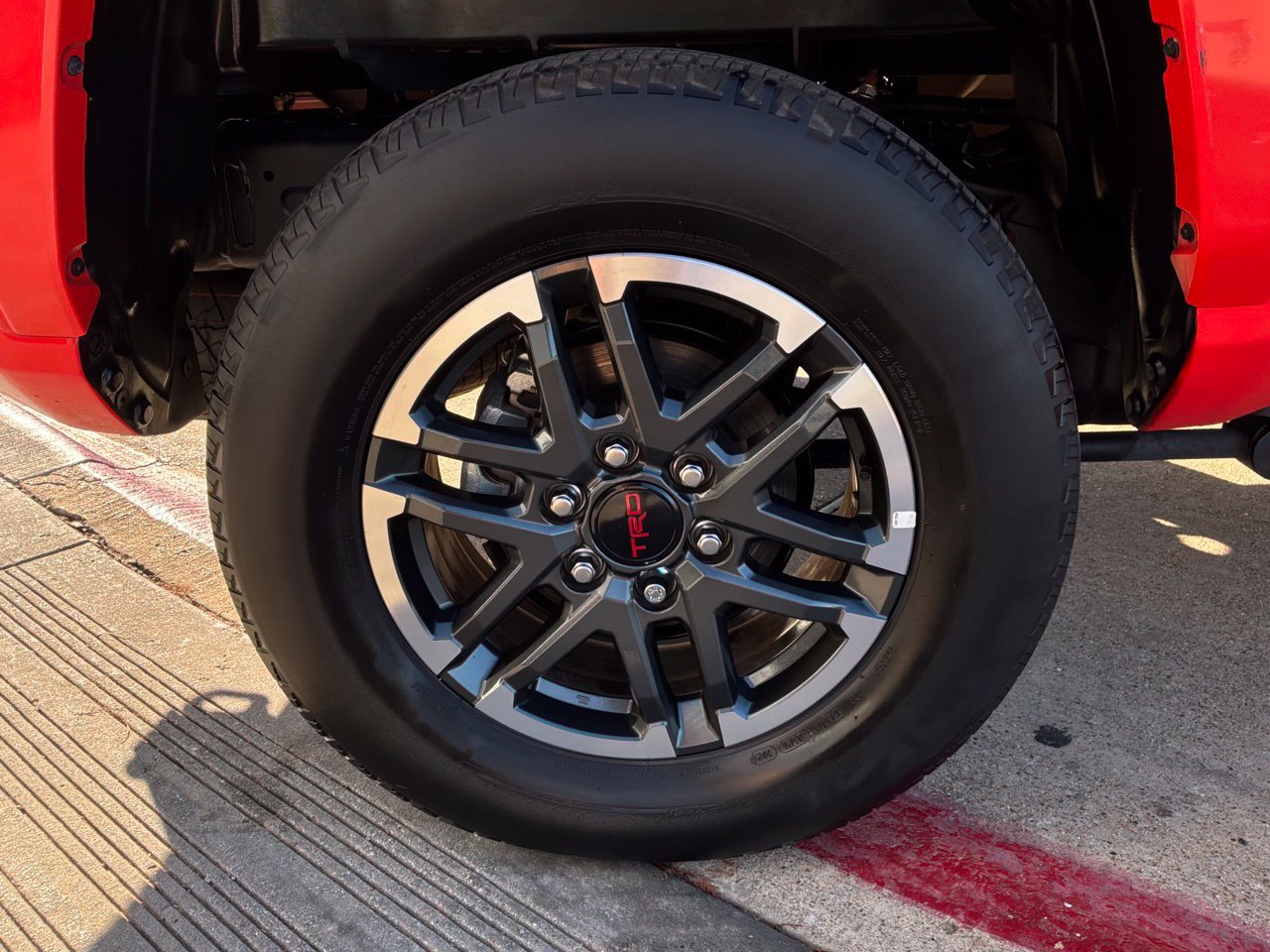 Used 2024 Toyota Tacoma TRD Sport w/ TRD Sport Premium Package RWD image 9