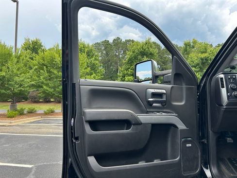 Used 2019 Chevrolet Silverado 2500 LTZ w/ Duramax Plus Package AWD/4WD image 65