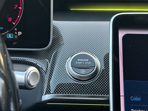 New 2025 Mercedes-Benz S 580 4MATIC Sedan image 19