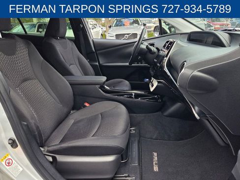 Used 2018 Toyota Prius Four Touring image 18