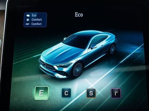 Used 2025 Mercedes-Benz CLE 300 4MATIC Coupe image 24