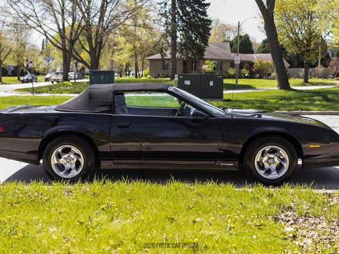 Used 1989 Chevrolet Camaro LT RWD image 16