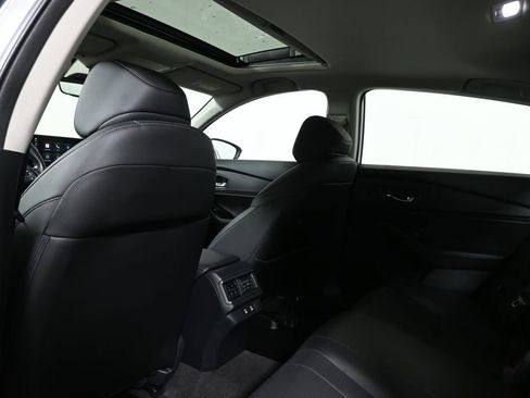 Used 2024 Honda Accord Touring image 7