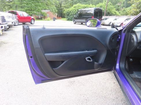 Used 2019 Dodge Challenger SXT w/ Blacktop Package RWD image 10