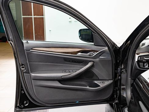 Used 2019 BMW 540i RWD image 25
