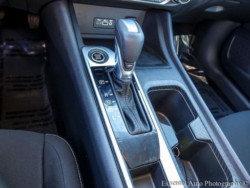 Used 2022 Nissan Sentra SV image 18