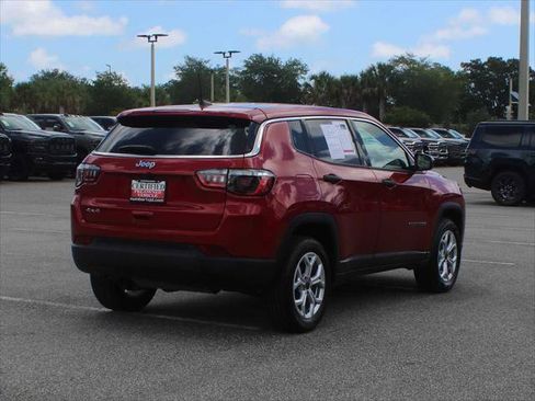 Certified 2025 Jeep Compass Sport AWD/4WD image 3