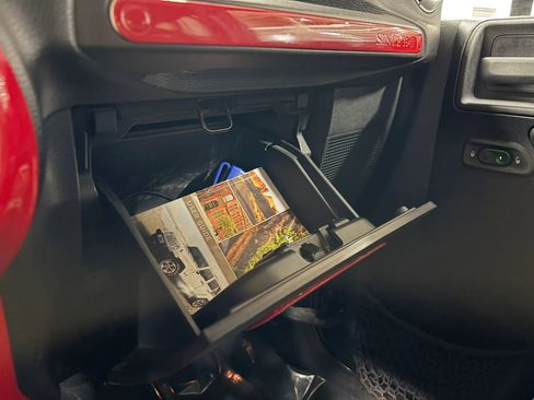 Used 2015 Jeep Wrangler Unlimited Sahara w/ Connectivity Group image 44