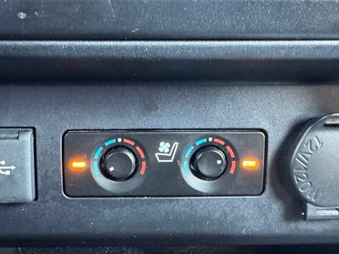 Used 2021 Toyota 4Runner Nightshade AWD/4WD image 31