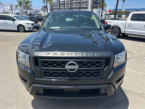 Used 2022 Nissan Frontier S w/ Technology Package RWD image 2