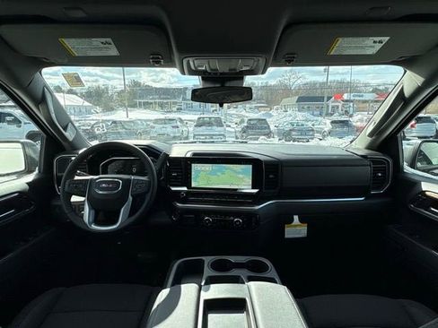 New 2026 GMC Sierra 1500 Elevation image 21