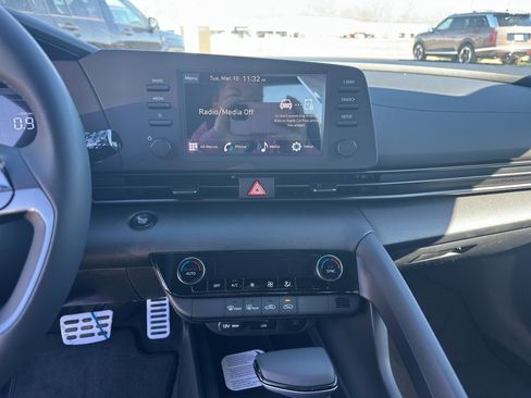 New 2026 Hyundai Elantra Sport image 18