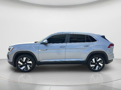 New 2026 Volkswagen Atlas Cross Sport SEL AWD/4WD image 2