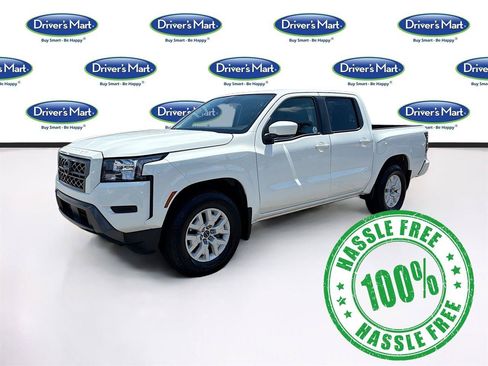 Used 2022 Nissan Frontier SV w/ Technology Package RWD image 3