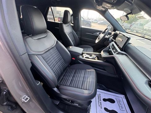 New 2026 Ford Explorer ST-Line AWD/4WD image 18