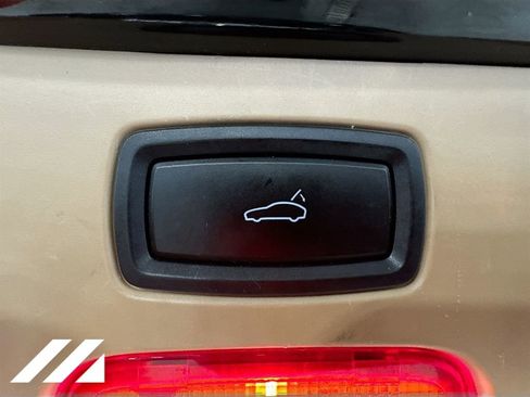 Used 2014 Porsche Cayenne Platinum Edition image 29