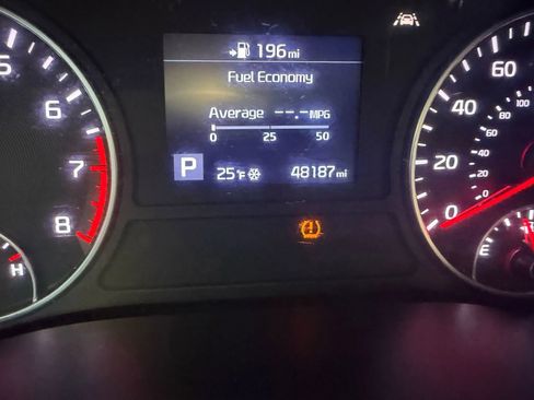 Used 2019 Kia Optima LX w/ LX Premium Package image 11