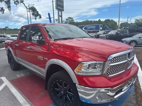Used 2014 RAM 1500 Laramie AWD/4WD image 2