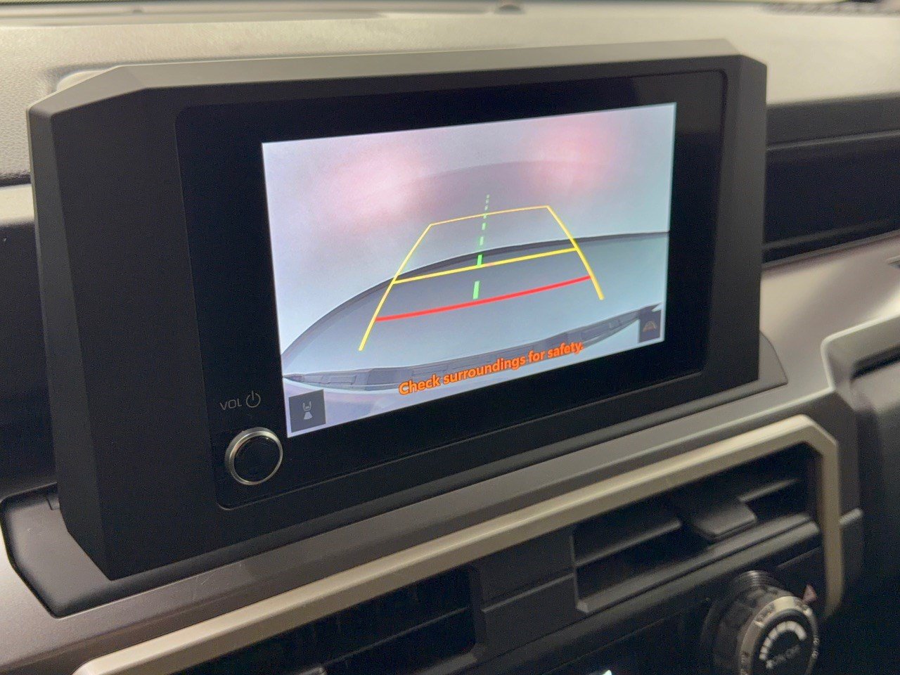 Used 2024 Toyota Tacoma SR5 AWD/4WD image 24