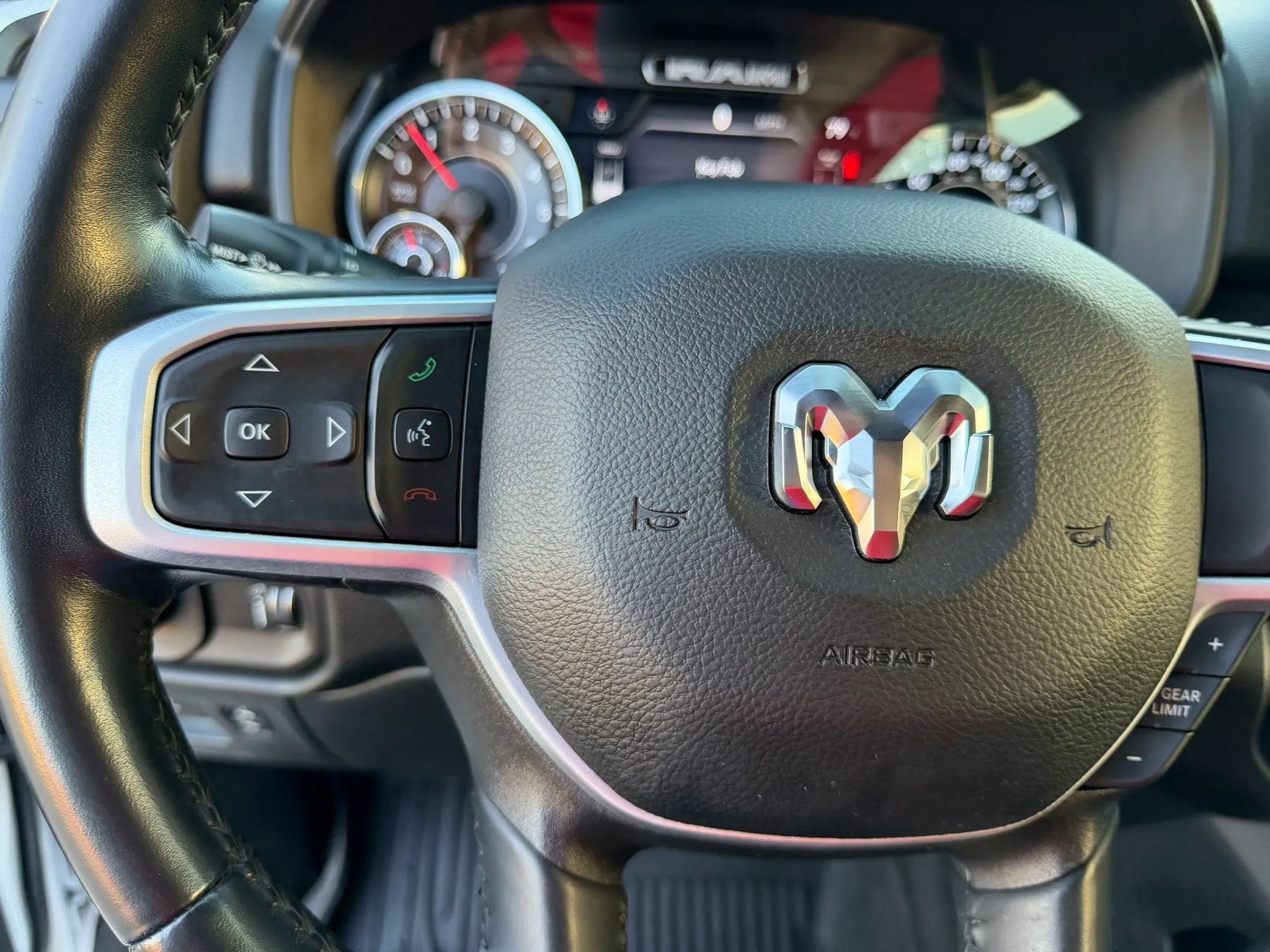 Used 2022 RAM 1500 Big Horn AWD/4WD image 33