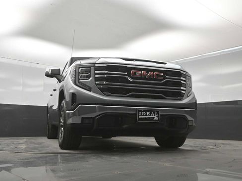 Used 2026 GMC Sierra 1500 SLT AWD/4WD image 39