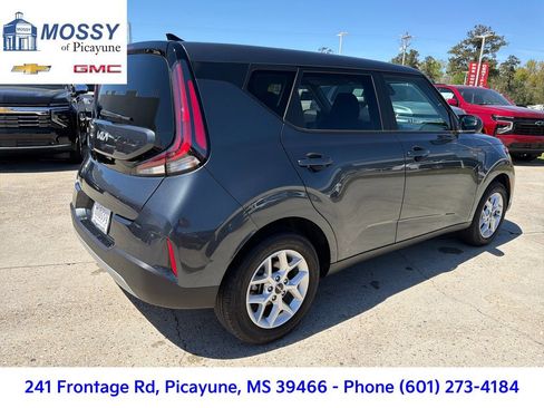 Used 2025 Kia Soul LX image 7