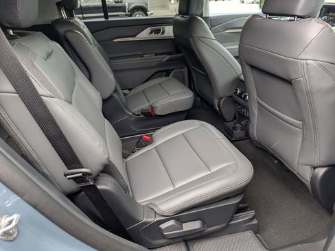 New 2026 Ford Explorer Active AWD/4WD image 19