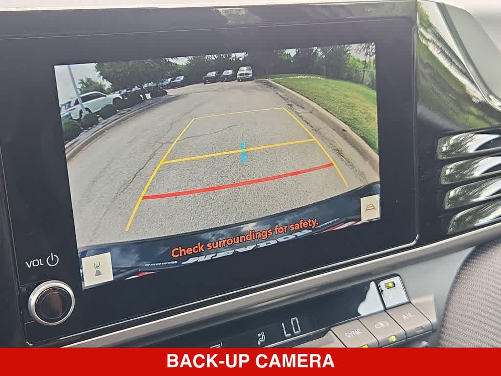 Used 2025 Toyota Camry SE FWD image 29