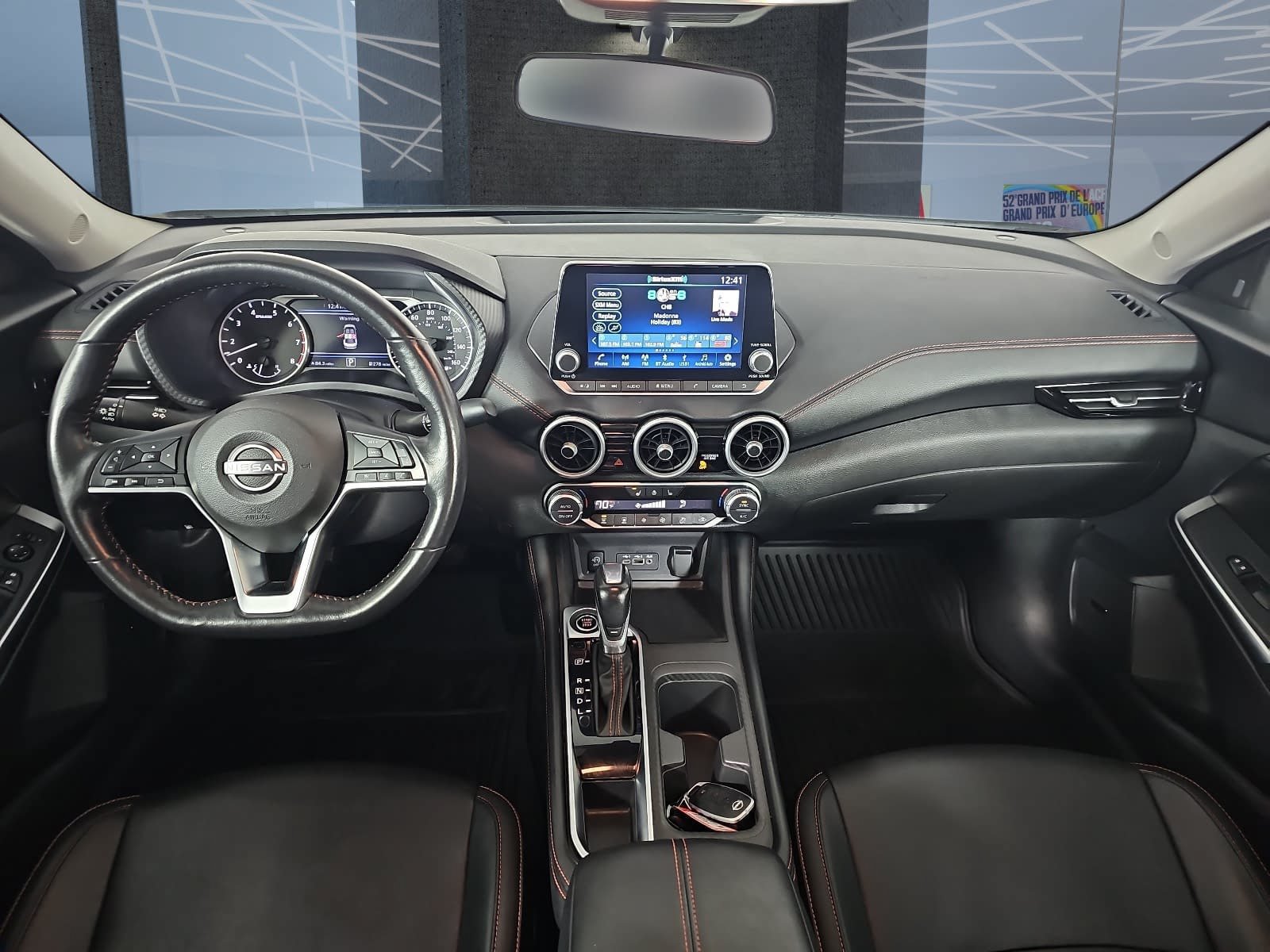 Used 2025 Nissan Sentra SR w/ SR Premium Package FWD image 9