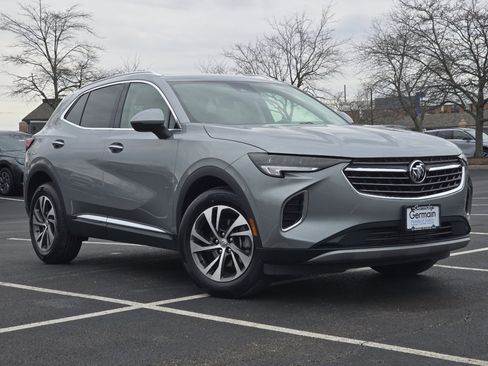 Used 2023 Buick Envision Essence image 2