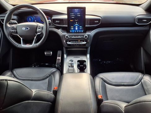 Certified 2020 Ford Explorer ST w/ ST Street Pack image 3
