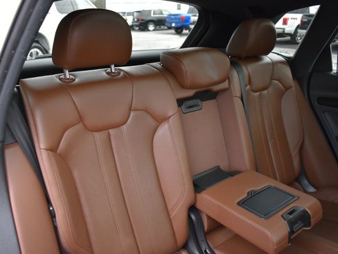 Used 2018 Audi Q5 2.0T Premium Plus w/ Premium Plus Package image 28