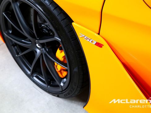 New 2026 McLaren 750S Spider RWD image 30