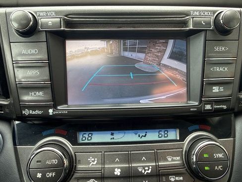 Used 2015 Toyota RAV4 Limited image 26