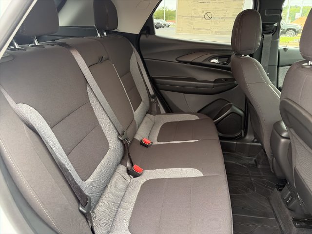 Used 2025 Chevrolet TrailBlazer LT w/ Convenience Package FWD image 15